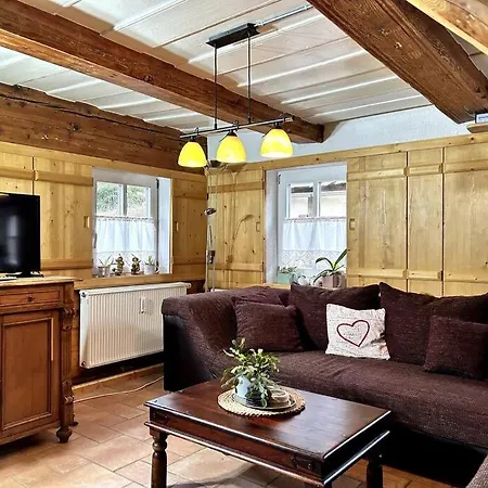 Historische Blockstube Anno 1763 - Romantisches Studio-apartment Mit Infrarot-sauna *