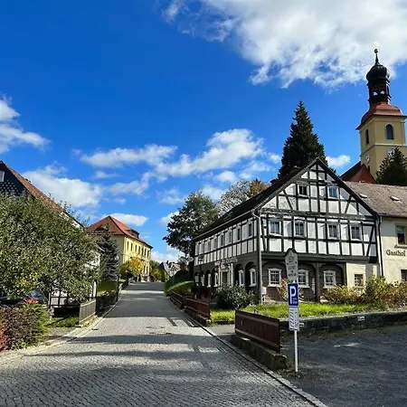 דירה Historische Blockstube Anno 1763 - Romantisches Studio-apartment Mit Infrarot-sauna גרוסשונאו