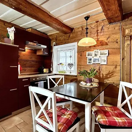 דירה Historische Blockstube Anno 1763 - Romantisches Studio-apartment Mit Infrarot-sauna גרוסשונאו