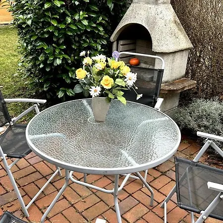 Historische Blockstube Anno 1763 - Romantisches Studio-apartment Mit Infrarot-sauna דירה גרוסשונאו