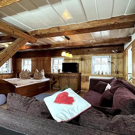 דירה Historische Blockstube Anno 1763 - Romantisches Studio-apartment Mit Infrarot-sauna גרוסשונאו